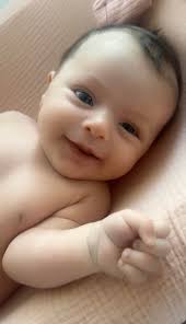 Hello, my baby is turning 3 months old this coming July. I am a bit￼  curious because when I am trying to put her to sleep (she is sleepy), she  sometimes smudges