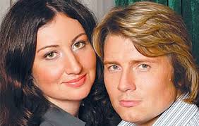 Но нынешней славы и обстоятельств ее прихода он точно не желал. Svetlana Shpigel Biografiya Semya Foto