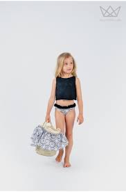 Compra culetín niña ananas de la martinica piñas flúor en nuestra tienda online de moda infantil. Culetin Para Ninas De Ma Petite Lola Moda Infantil