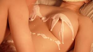 调教大神『我和作家』圈养玩操两母狗复刻两女一杯「奶油」轮操粉嫩小穴双飞高清1080P (2)