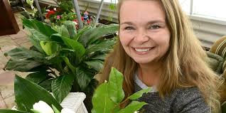 New owner keeps Kent Floral blooming