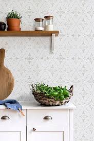 Funderar du på ett kök i en lantlig stil? Tapet Ljungbacka Kok Tapet Kok Inspiration Lantligt Inredning Hus Pa Landet
