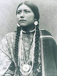 Lakota Woman Native American Girls Native American Women Native American Photos