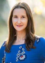 Jennifer Hook's Instagram, Twitter & Facebook