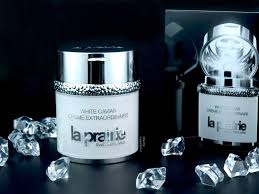 La prairie skin care and makeup represent an exquisite fusion of swiss science, art and rare ingredients. La Prairie White Caviar Creme Extraordinaire Review The Happy Sloths Beauty Makeup And Skincare Blog With Reviews And Swatches
