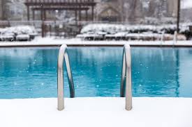Comment Mettre Sa Piscine En Hivernage Aquapolis