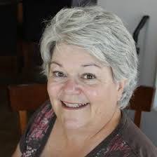 Beth Putnam's Instagram, Twitter & Facebook