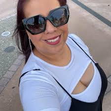 Angelica Carreon's Instagram, Twitter & Facebook