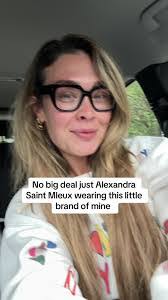 Sydney Lane's Instagram, Twitter & Facebook