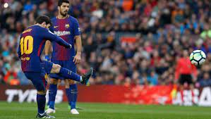 Le meneur de jeu reculé s'est fait une spécialité de la frappe soyeuse et millimétrée sur coup franc. Top 10 Les Meilleurs Tireurs De Coup Franc Actuels 90min