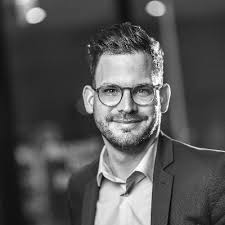 Linard Arquint (@LinardArquint)