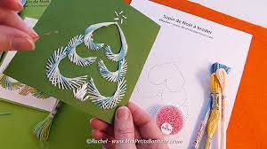 Je m'appelle rachel et j'ai commencé ce blog début 2008, d'une part pour occuper mes journées devenues trop calmes quand les enfants étaient à l'école ou au collège, mais aussi pour garder une trace de nos sorties et visites diverses tout en. Carte Sapin De Noel Brode En Fils Tendus A Imprimer Tuto Video