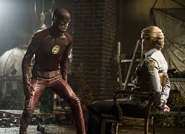 When an experiment to save barry's speed backfires, nash wells searches for a way to save the flash and comes up with a dangerous plan; Tv Review The Flash 2x02 Flash Of Two Worlds The Young Folks