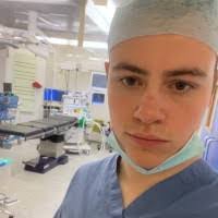 Danielle Hiscock's Instagram, Twitter & Facebook