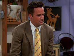 Okay, i wouldn't say chandler bing lost weight, because matthew perry was not losing weight for the character. Friends Chandler Bing And His Homophobia Are The Worst Thing About Watching The Nbc Sitcom In 2015