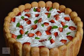 2 cutii de rondele de ananas in compot, fara zahar. Tort Diplomat Cu Capsuni Caietul Cu Retete