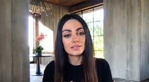 Mila got her and ashton's wedding rings from etsy. Mila Kunis Shares Rare Peek Inside Home With Ashton Kutcher Including Incredible Indoor Tree Hello