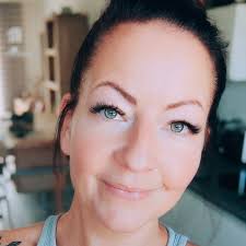 Sandra Koglin's Instagram, Twitter & Facebook