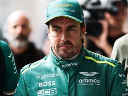 Fernando Alonso ends Mercedes talk as he extends Aston Martin deal