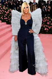 By naomi pike8 may 2018. Kylie Jenner Made Her Mom Kris Go Blonde On The Met Gala Red Carpet Kris Jenner Blonde Wig Met Gala 2019