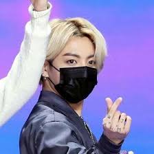 Jikook Lovers On Twitter Meu Deus O Jungkook Ta Loiro Ajsvsgjha Que Perfeicao Archive account for jungkook (정국), main vocalist, lead dancer, sub rapper, center, producer. meu deus o jungkook ta loiro ajsvsgjha