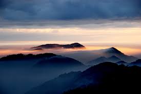 Browse stunning sunset pictures with beautiful colors. Mountains View During Sunset Mountain View Hd Wallpaper Wallpaper Flare