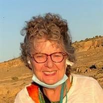 Laurie Knox's Instagram, Twitter & Facebook