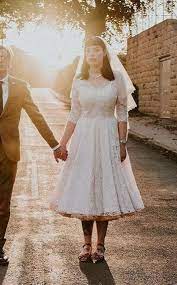 We did not find results for: Vintage 1960er Jahre Halbarmelige Spitze V Ausschnitt Tee Lange Land Hochzeitskleid Gbwd189
