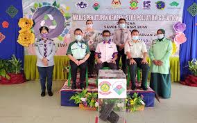 (kettha, 2016) teknologi hijau dasar teknologi hijau kebangsaan o dasar teknologi hijau kebangsaan (dthk) telah dilancarkan oleh perdana menteri malaysia datuk seri najib tun abdul razak pada julai 2009. Smk Mutiara Ke Hadapan Dalam Usaha Melestarikan Alam Sekitar Dalam Sambutan Hari Bumi Jpwpl Sana Sini Berita Rasmi Jabatan Pendidikan Wp Labuan