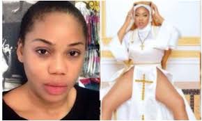 While the announcement was generating an uproar of comments and an upsurge of dms to. I M Offically An Orphan Celebrity Stylist Toyin Lawani Speaks After Late Father S Burial Informone