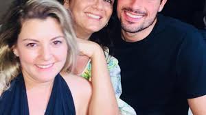 Aos 53 anos, ex-Garota do Fantástico, Marcella Prado casa filha que já foi  apontada como de Senna