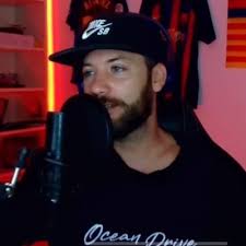 Victor Tena (@VTena12)