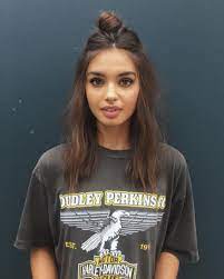 Elizabethrsawatzky Mid Length Hair Top Bun Hair Styles Long Hair Styles Mid Length Hair
