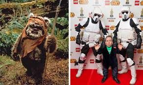 Warwick davis was born on february 3, 1970 (age 51) in epsom, england. Star Wars And Harry Potter Star Warwick Davis On His Career And Dwarfism Films Entertainment Express Co Uk