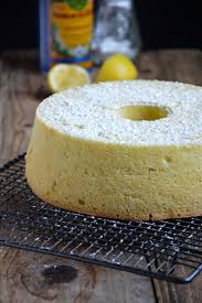 300 g de blanc de poireaux. Gateau Leger Comme Une Plume Aux Blancs D Oeufs Gateau Leger Recette Recettes Sucrees
