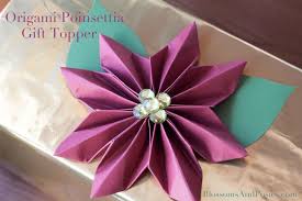 Origami Poinsettia Gift Topper Blossomsandposies Com Crafts Stocking Stuffers Paper Flowers Paper Flower Tutorial