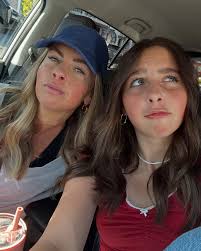 Tiffany Oakes Abbott (@hair.with.tiff) • Instagram photos and videos