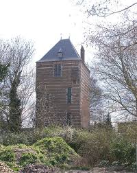 Vermoedelijk in 1310 kreeg het dorp stadsrechten. The Medievel Tower That Remains From The Castle In Our Hometown Ijsselstein Middeleeuws Kasteel Kastelen Kasteel