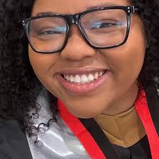 This #WhitneyHouston trailer from #Lifetime is riveting. Angela Bassett  will make her directorial debut with the film, YaYa DaCosta Alafia stars as  the late diva.