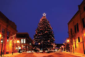 Downtown Traverse City Christmas Image Michigan Christmas Traverse City Vacation Trips