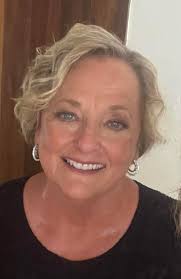 Eyeliner to match other eye after crying