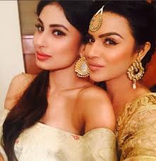Aashka Goradia Biodata Movies Net Worth Age New Movies Affairs New Look Songs Go Profile All Celeb Profiles Tollywood Bollywood Kollywood Hollywood Go Profiles Anand goradia started his career with a small role in 'shrimaan shrimati', but gained popularity with his famous show 'na aana iss desh laado' (2011). aashka goradia biodata movies net