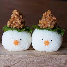 食べるのがもったいない ゆるくてかわいい かおにぎり haconiwa 食品ユーモア diy 料理 キュートな料理