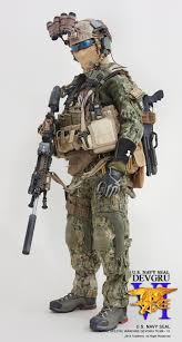 Pin De Ismael Mohamed En Elite Corps Toys En 2020 Trajes Militares Equipo Militar Uniformes Militares