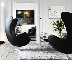 Touch Dieses Bild Der Eggchair In Leder Ist Ein Eleganter Lounge Sessel By Pop Furniture Danish Design Chair Chair Design Arne Jacobsen Egg Chair