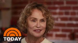 Supermodel Lauren Hutton Opens Up About Her 'Unconventional' Beauty | TODAY  - YouTube