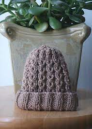 Did we mention they're 100% free?! Ravelry Mock Cable Baby Hat Pattern By Bonnie Brann