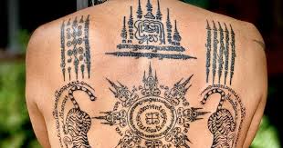 Heavy ink lettering tattoo preparing work for my big friend bro do not dm for appointments #notforall. Sak Yant Magic Tattoo Dan Mas Berto Di Thailand Asisten Liburan