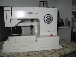 Rn b h k,arlsr ubo.[) ir lach. Anyone Have A Pfaff 1222 E In An Original Case Page 2 Quiltingboard Forums