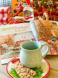 Golden Boys And Me In 2020 Decor Magazine Flea Market Decorating Christmas Planning